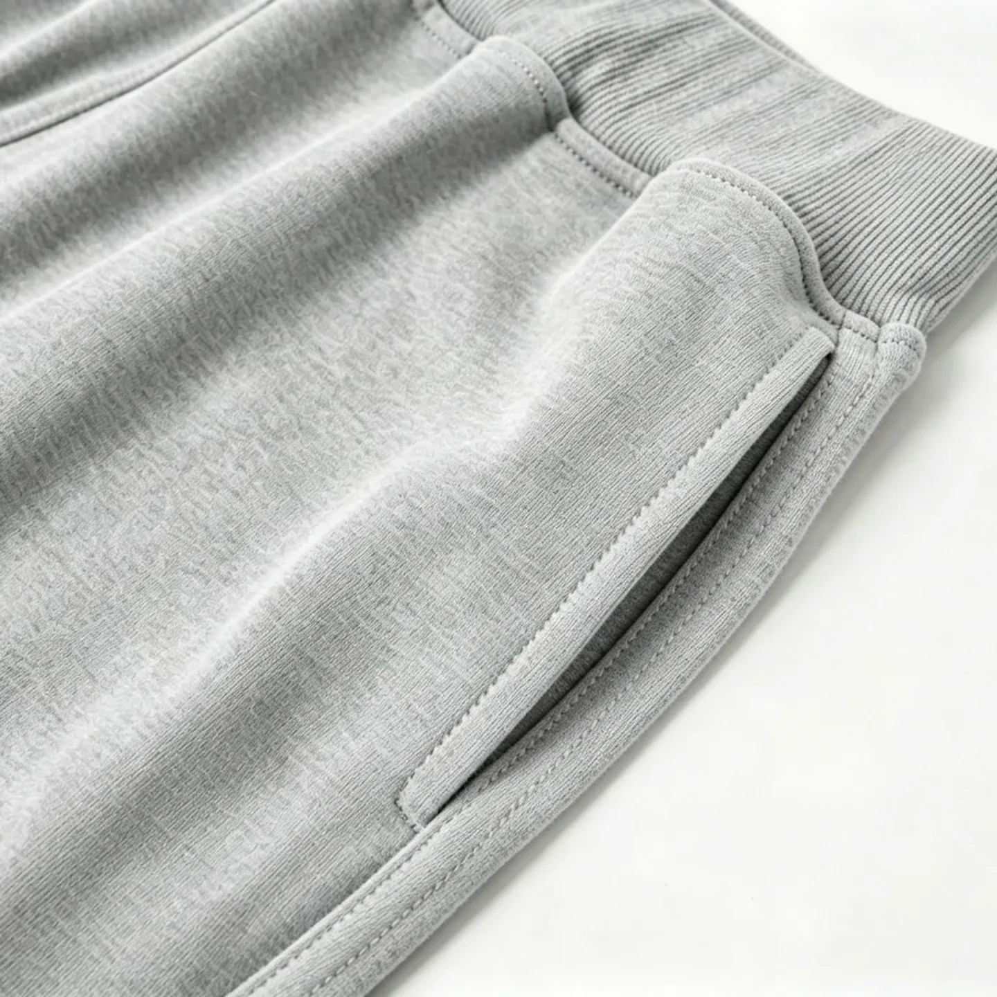H 6067 C.P.company Classic pocket lens zipper terry outdoor sports sweatpants lens decorated sweatshirt Color: Black White Gray Sizes: M-XXL Item No.: H 6067